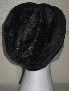 Black Stretch Velvet Roll-brim Hat With Challah Print Top